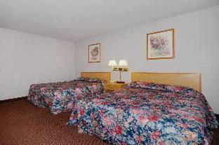 تاهليكوا Oak Hill Inn And Suites الغرفة الصورة