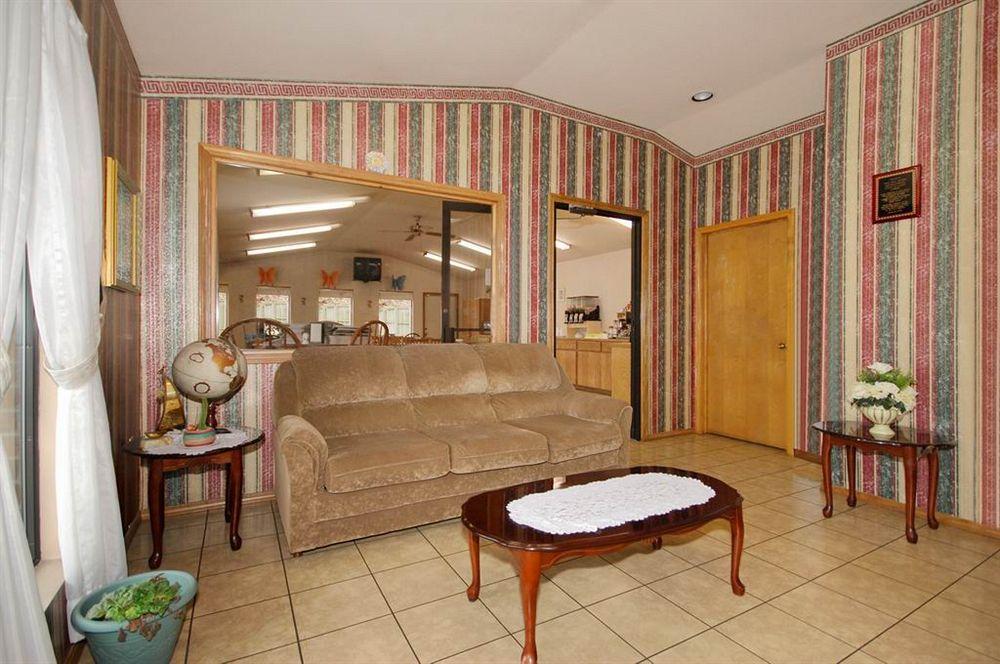 تاهليكوا Oak Hill Inn And Suites المظهر الخارجي الصورة