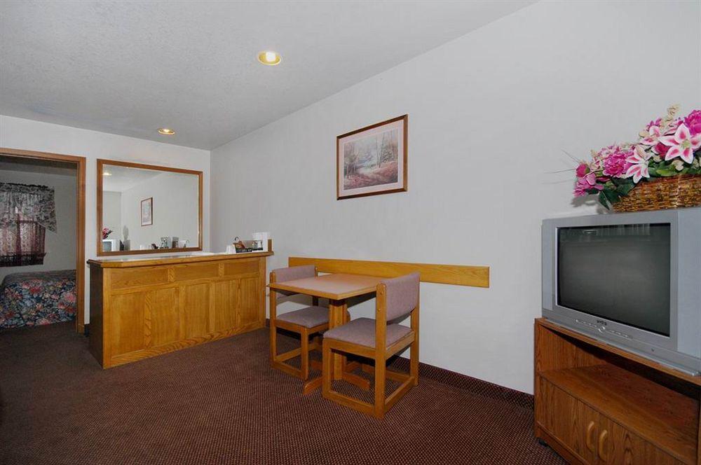 تاهليكوا Oak Hill Inn And Suites المظهر الخارجي الصورة
