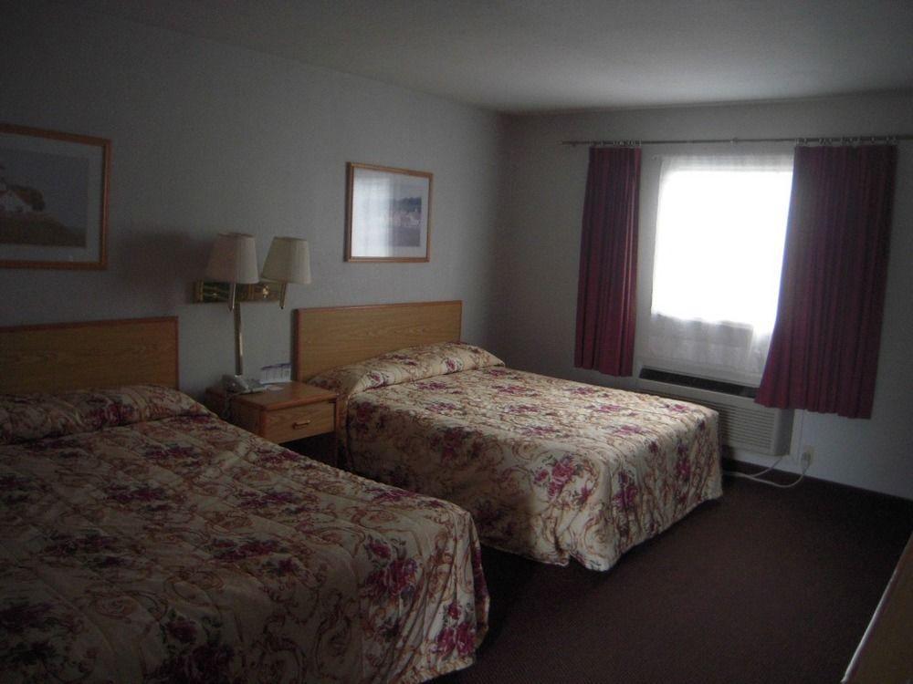 تاهليكوا Oak Hill Inn And Suites المظهر الخارجي الصورة