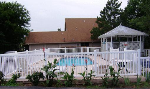 تاهليكوا Oak Hill Inn And Suites المظهر الخارجي الصورة