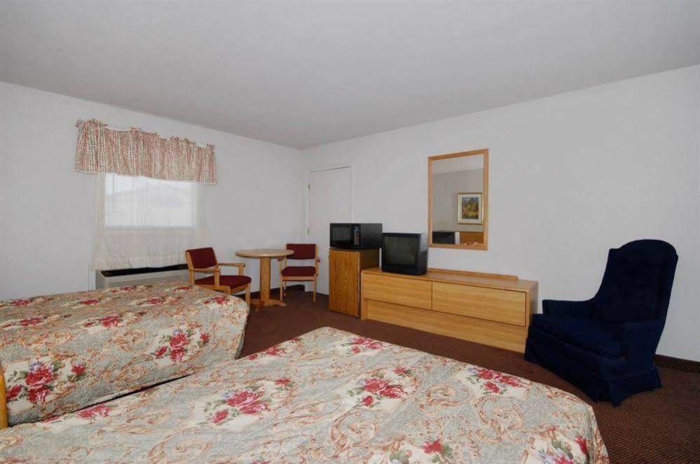 تاهليكوا Oak Hill Inn And Suites المظهر الخارجي الصورة